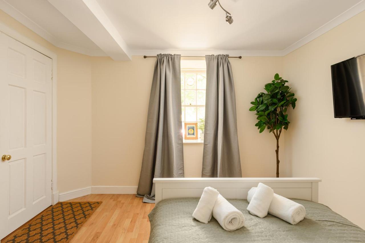 Dean Village Hideaway By Calton Living — Photos 3